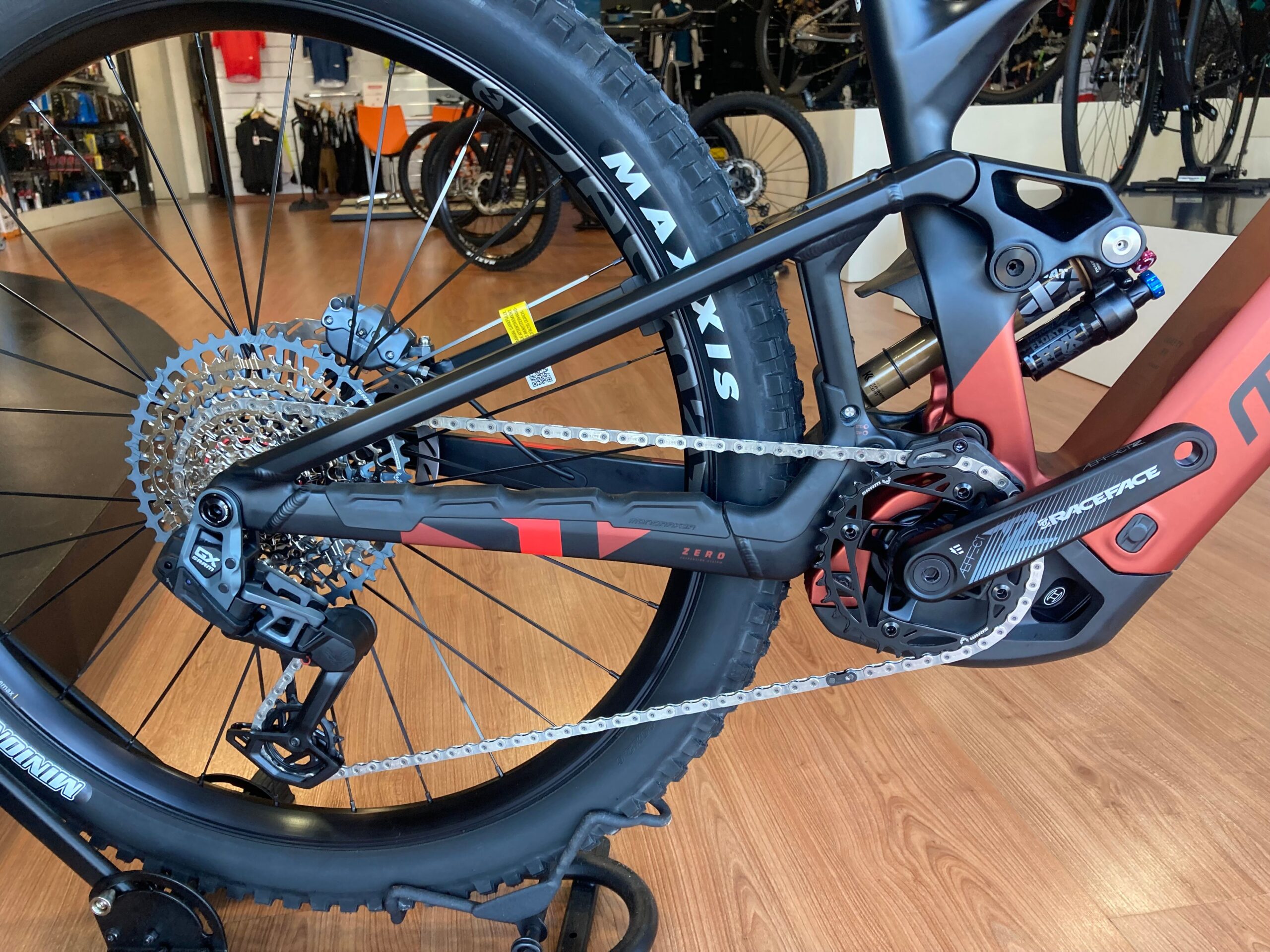 MONDRAKER CRAFTY CARBON RR 2025 – Image 7