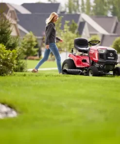Alternative view of Tondeuse autoportée éjection arrière TROYBILT PONY 92T-R SELECT (LDD)