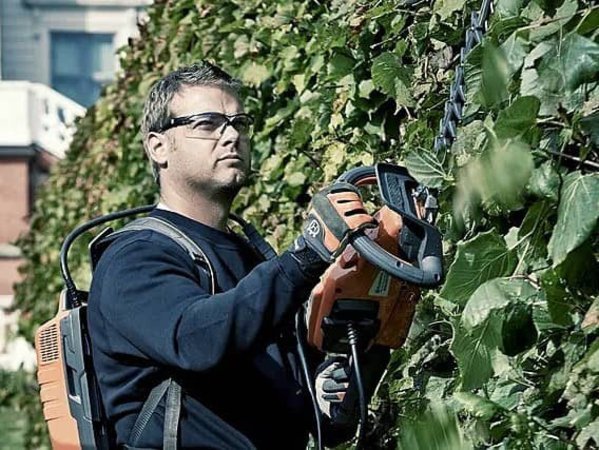 TAILLE-HAIE À BATTERIE HUSQVARNA 520I HD - 60 CM – Image 2